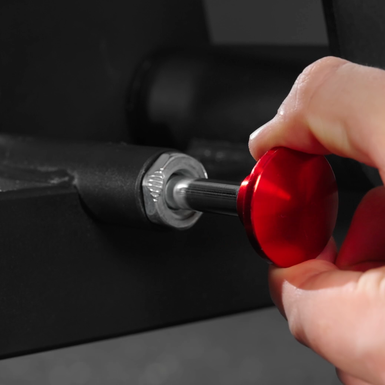 TAWERET™ 1:1 Cable Ratio Leg Extension and Curl Machine