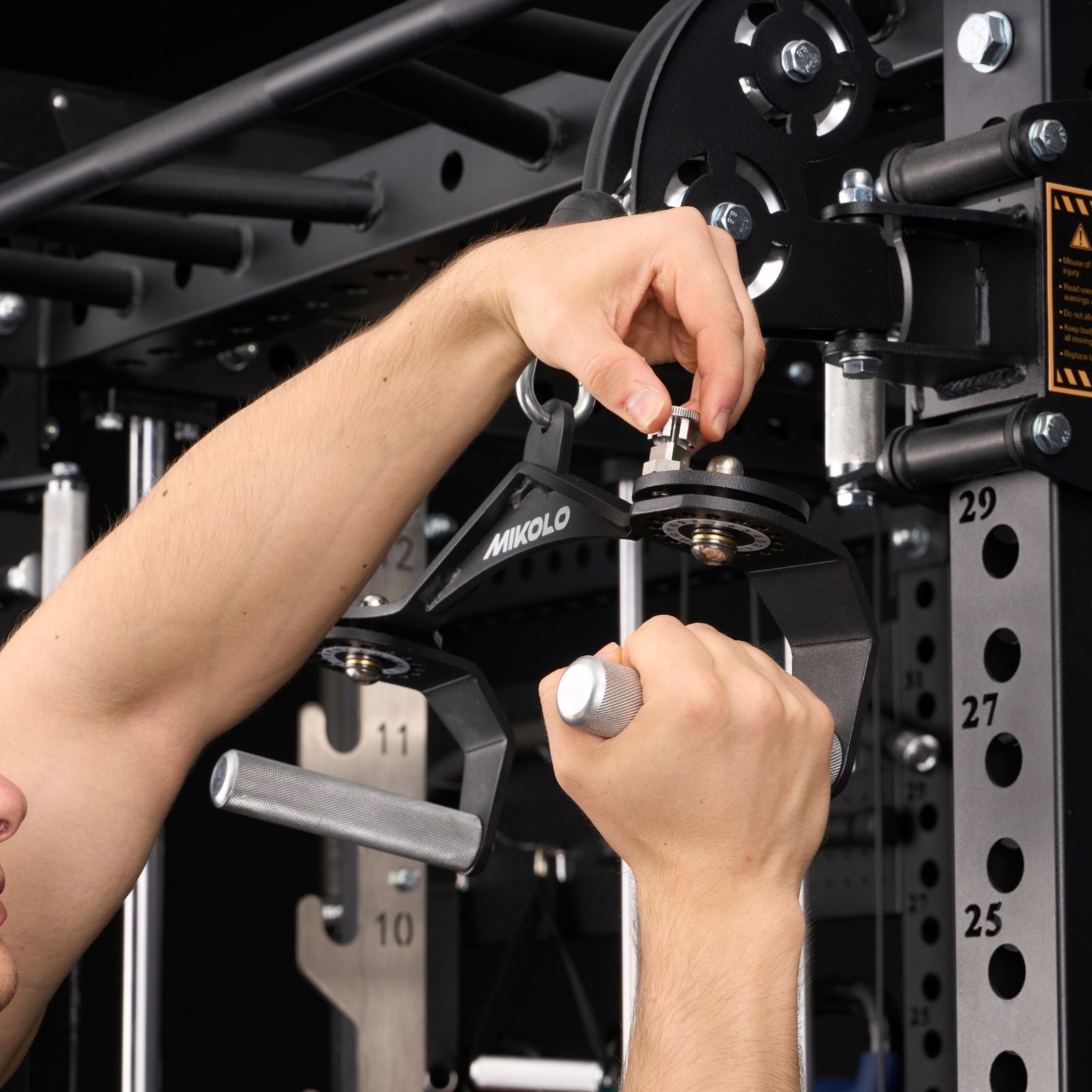 360° Rotating Multi-Grip Lat Pulldown Bar Set
