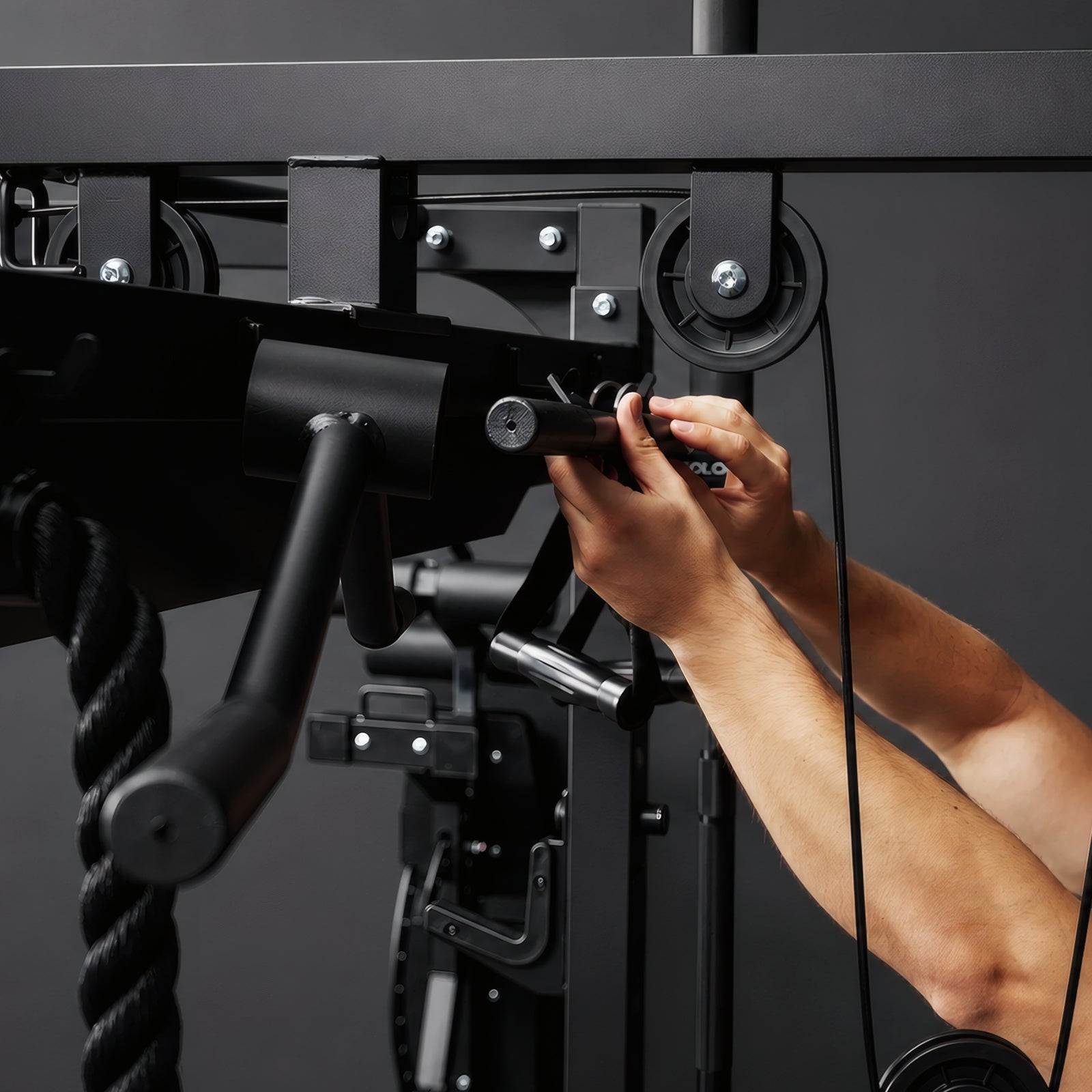 mikolo-F7-power-rack-with-weight-stack-lat-pull-down-j-hook