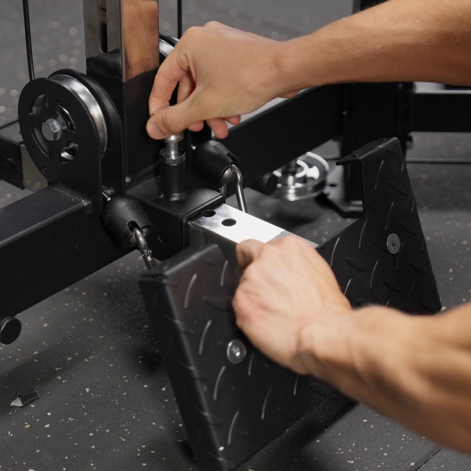 Entrenador funcional FALCON™ con sistema de relación de cable intercambiable