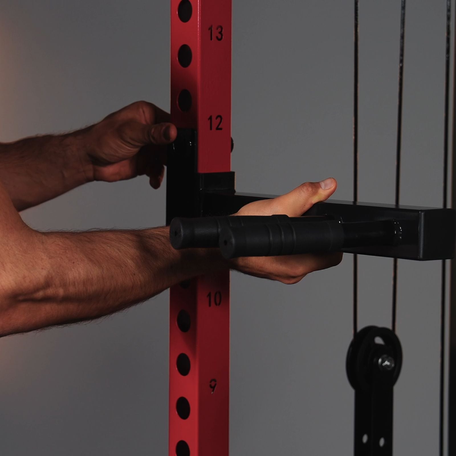 HR05-ULTRA Half Rack Functional Trainer