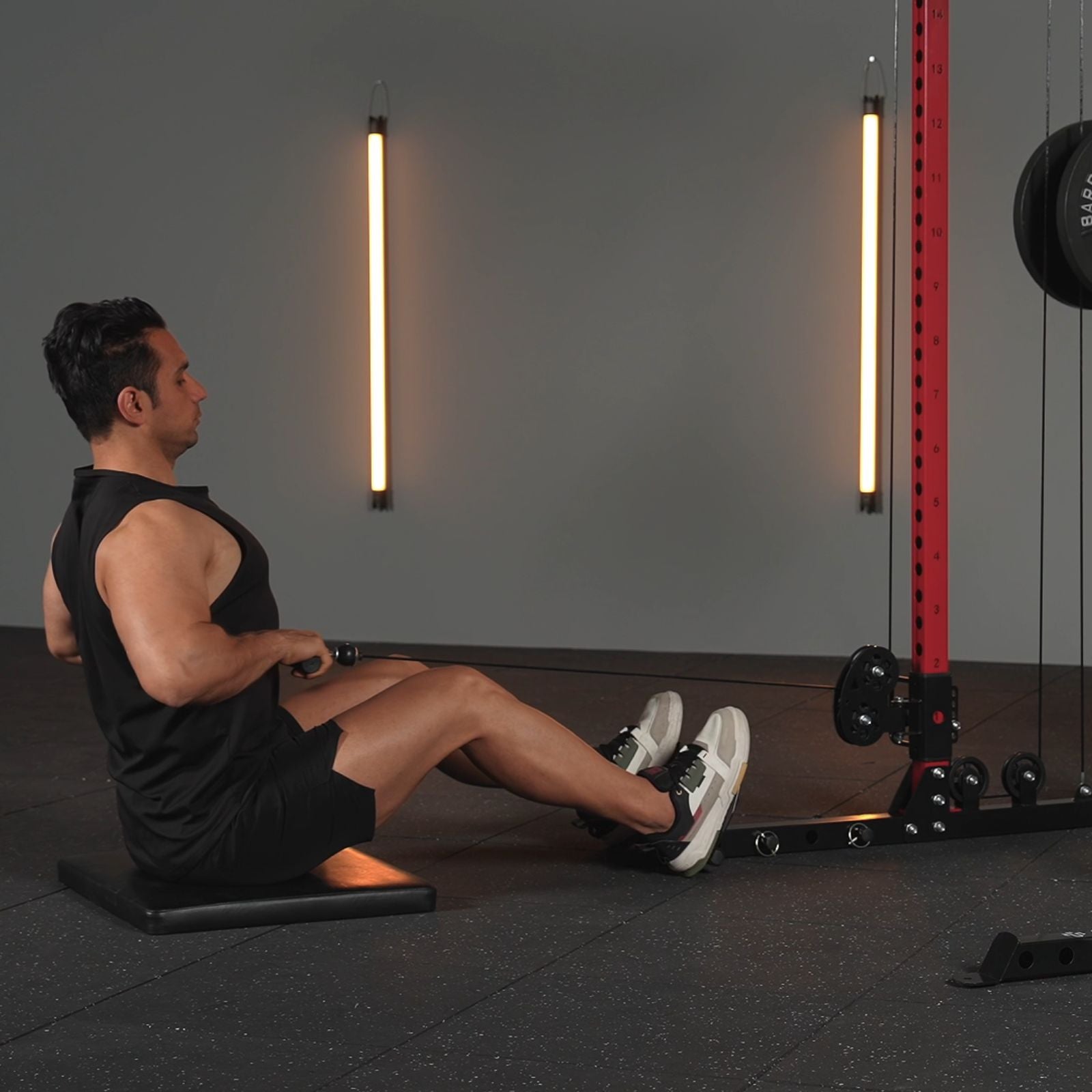 HR05-ULTRA Half Rack Functional Trainer