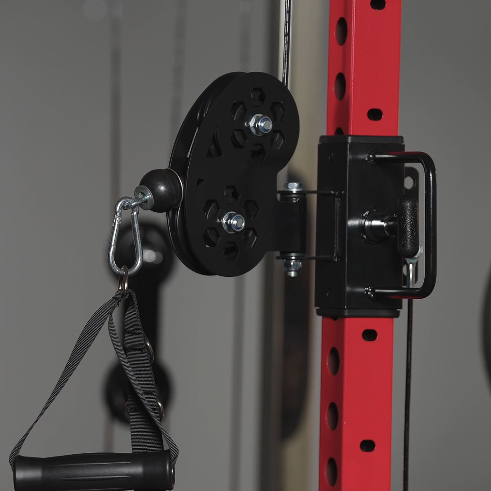 HR05-ULTRA Half Rack Functional Trainer