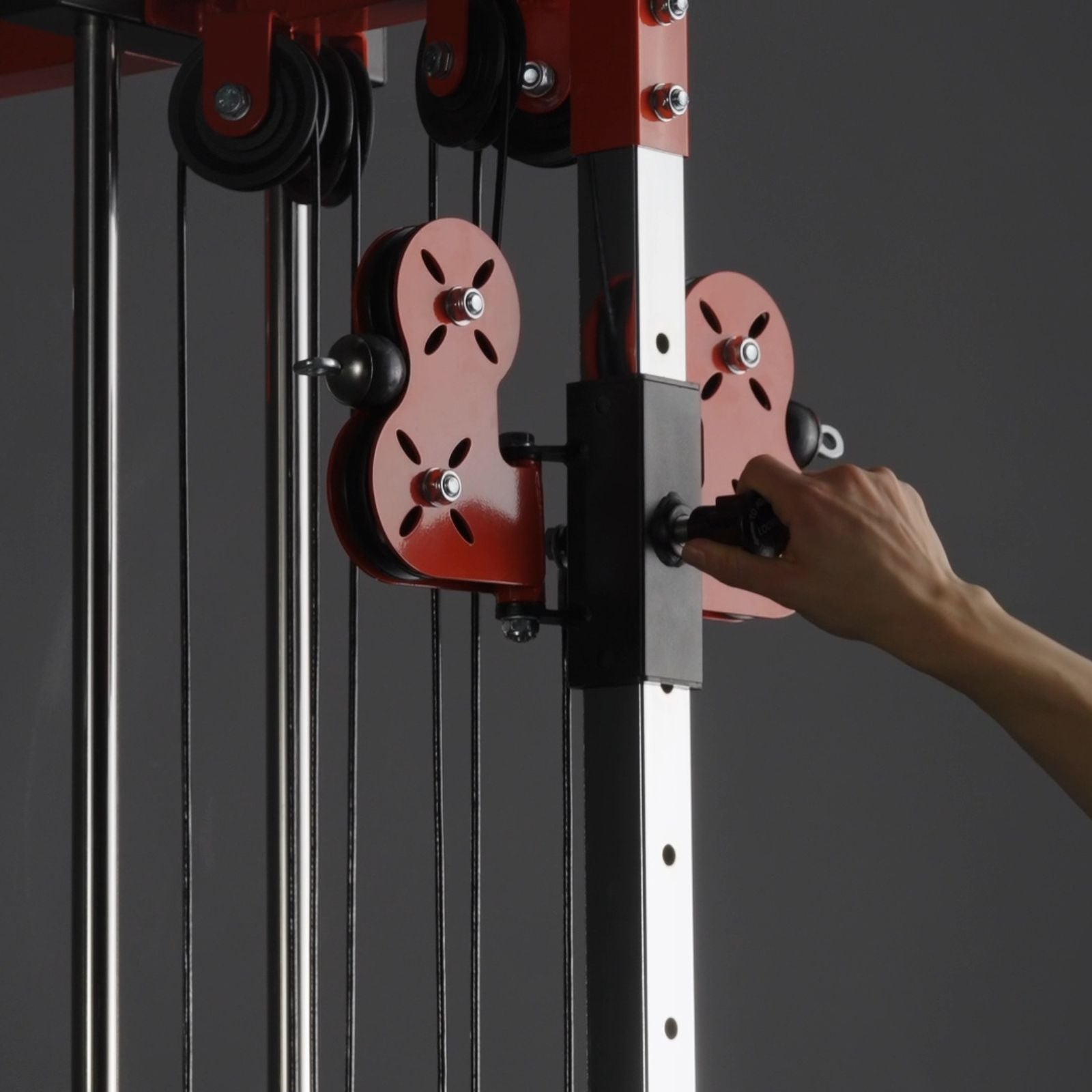 MIKOLO G3 Plate Loaded Pulley Tower