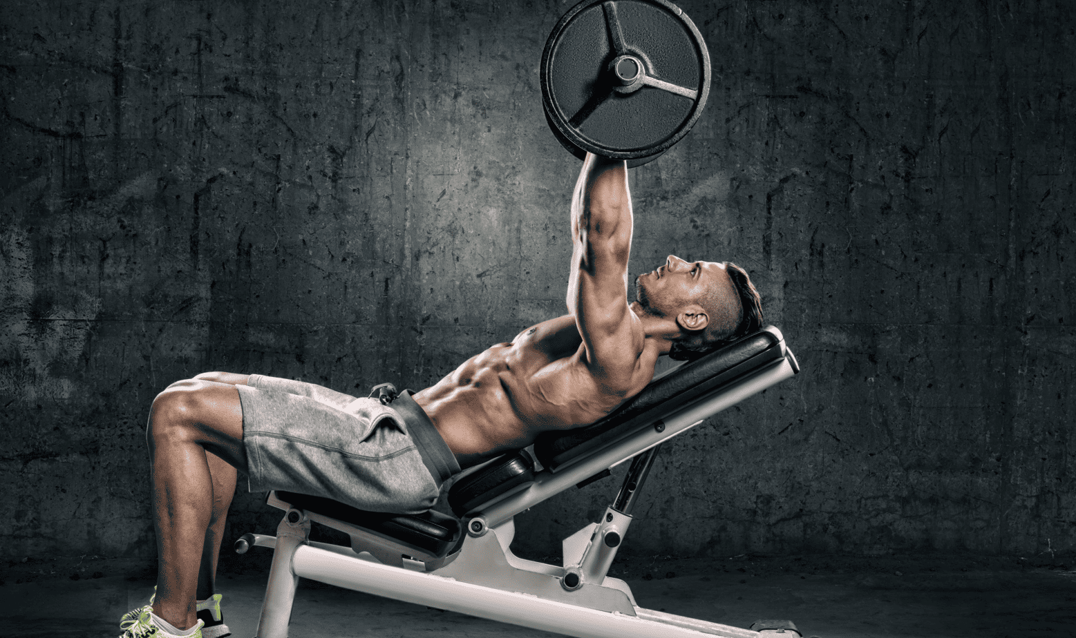 Incline Bench Press - MIKOLO