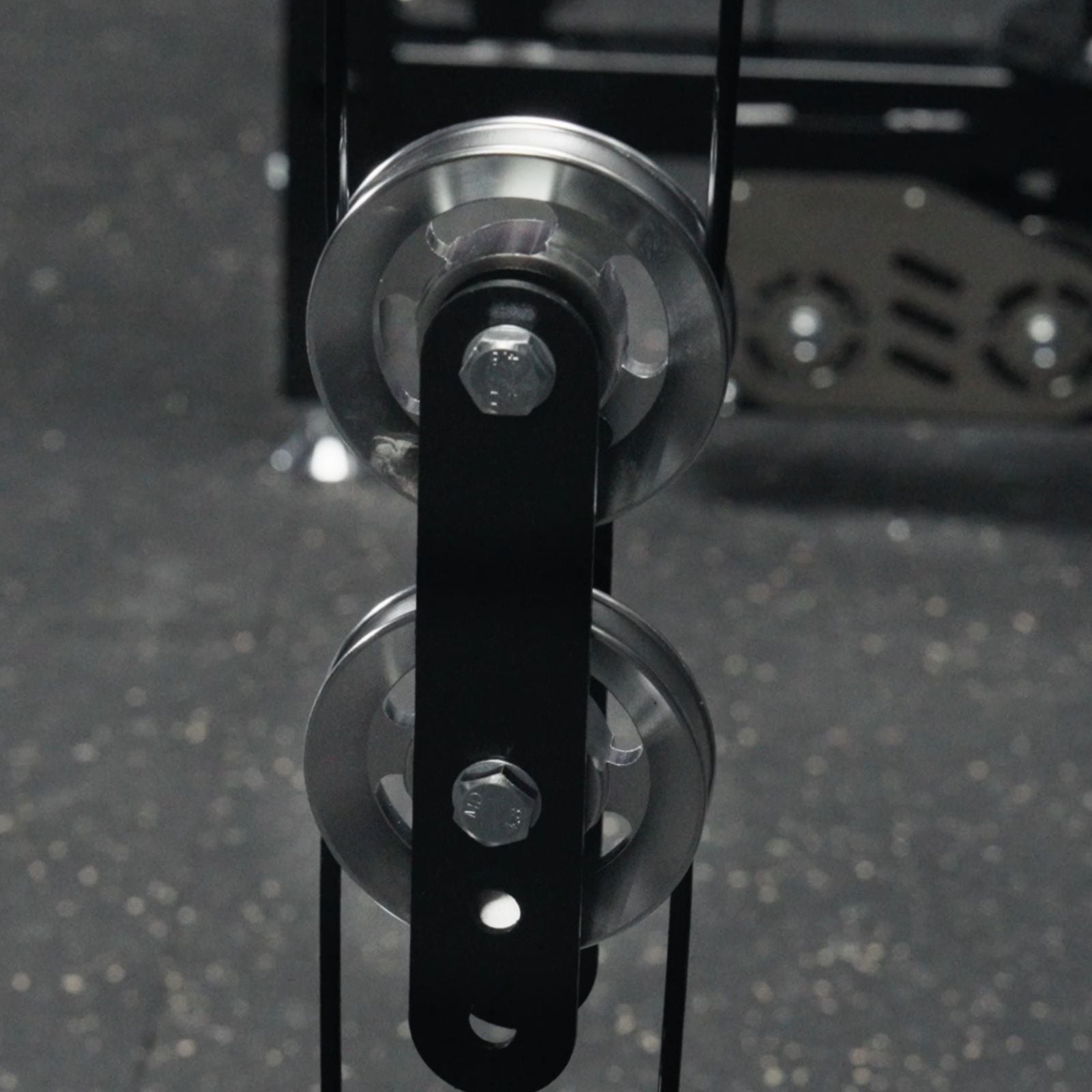 CHEETAH™ Power Rack Plegable de Pared con Entrenamiento Funcional