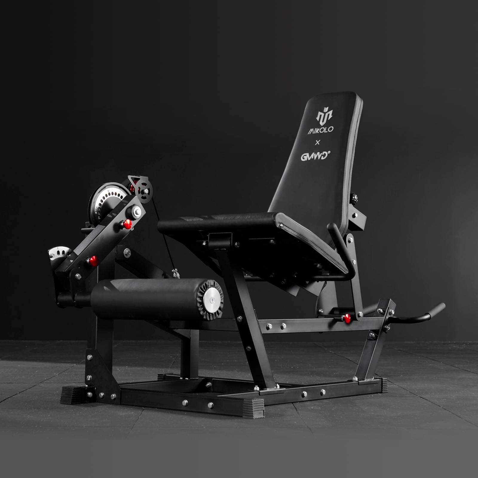 TAWERET™  1:1 Cable Ratio Leg Extension and Curl Machine