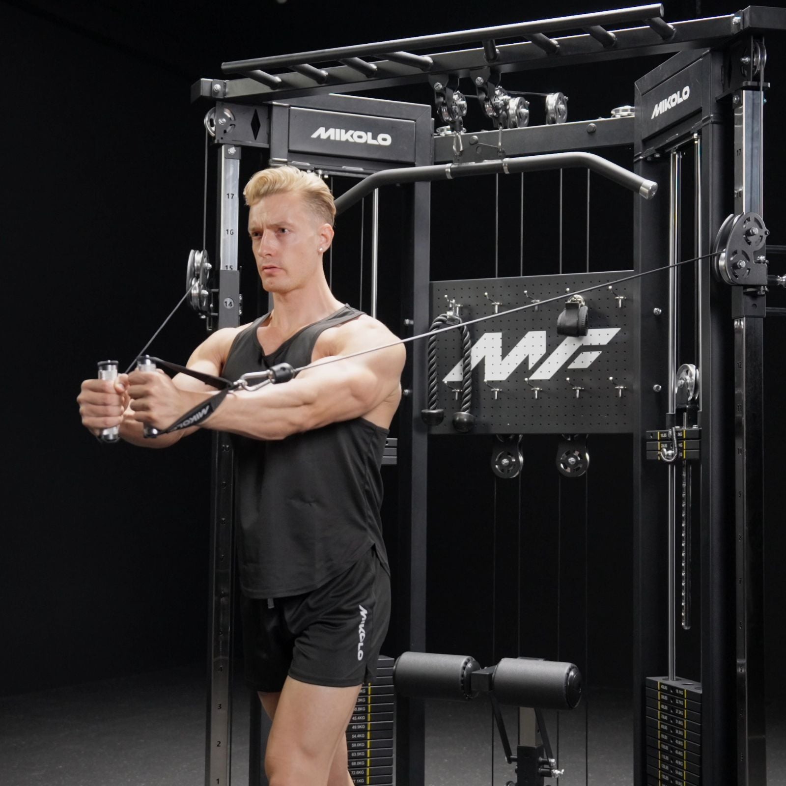 Entrenador funcional FALCON™ con sistema de relación de cable intercambiable