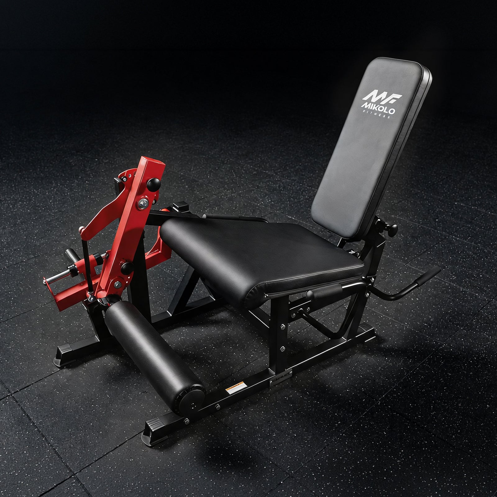 NOVA™ Leg Extension and Prone Leg Curl Machine