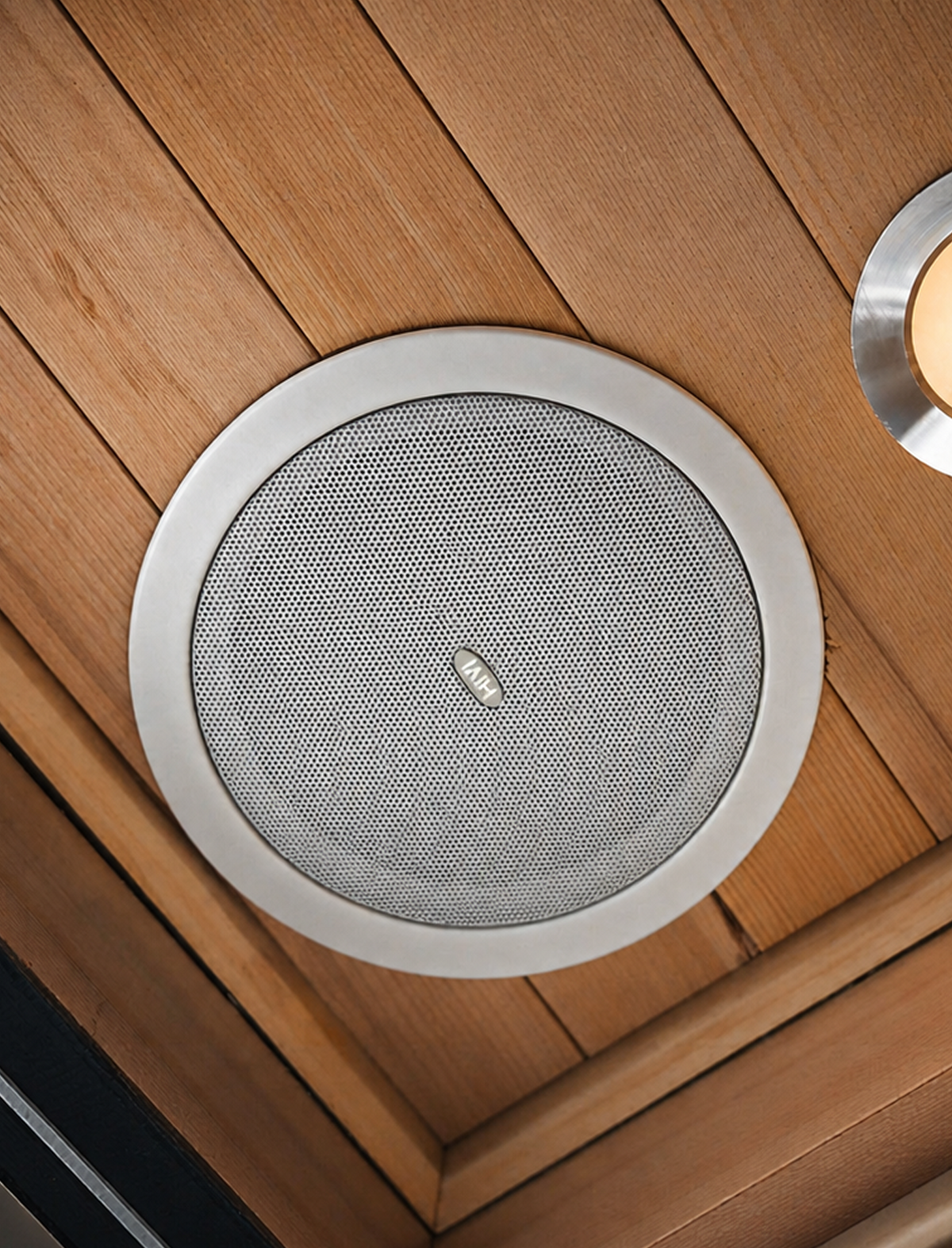 360° surround sound